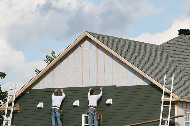 Professional Wood Siding technician working in Dublin, IN